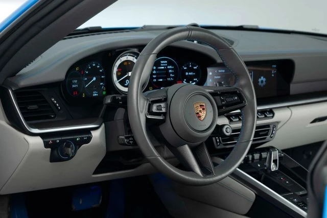 2024 Porsche 992 Carrera S - Image 15 of 31