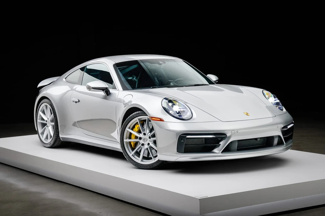 2024 Porsche 992 Carrera S - Image 24 of 31