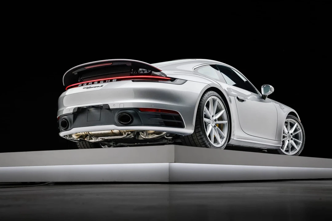 2024 Porsche 992 Carrera S - Image 17 of 31