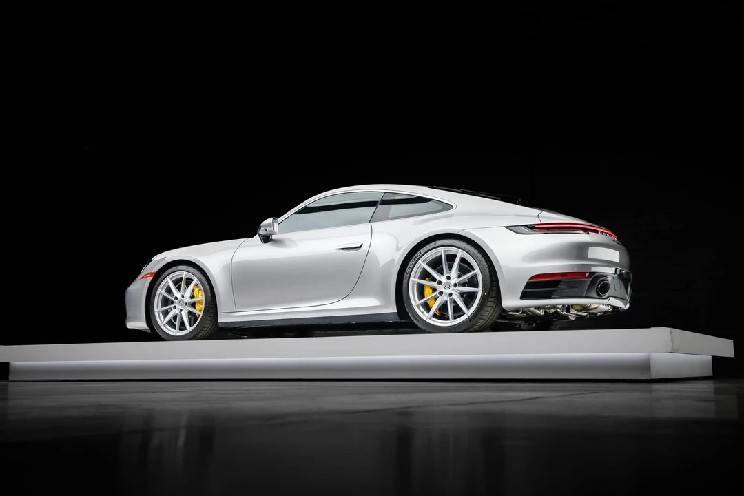 2024 Porsche 992 Carrera S - Image 9 of 31