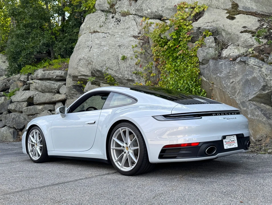 2024 Porsche 992 Carrera S - Image 17 of 31