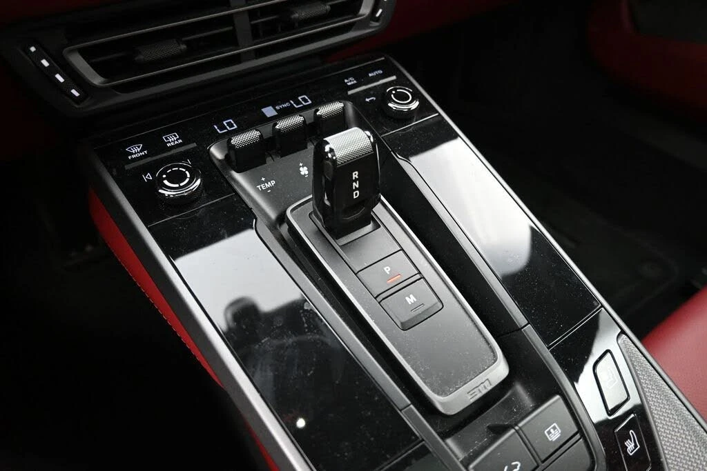 2024 Porsche 992 Carrera S - Image 12 of 31