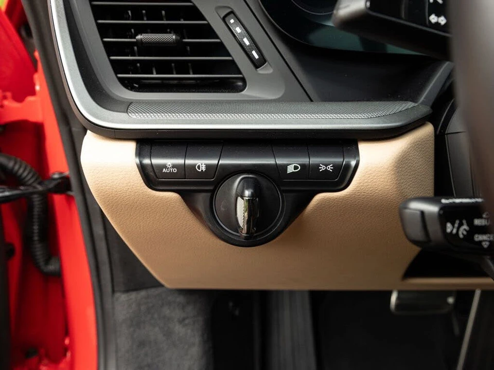2024 Porsche 992 Carrera S - Image 27 of 31