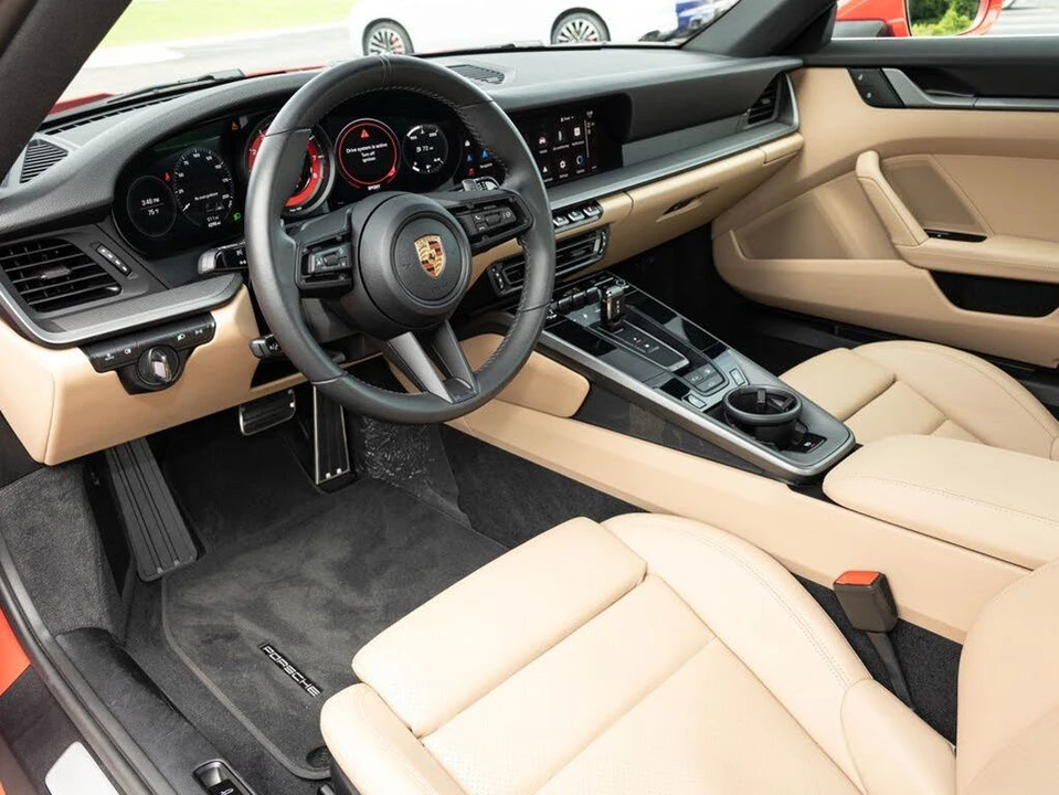 2024 Porsche 992 Carrera S - Image 21 of 31