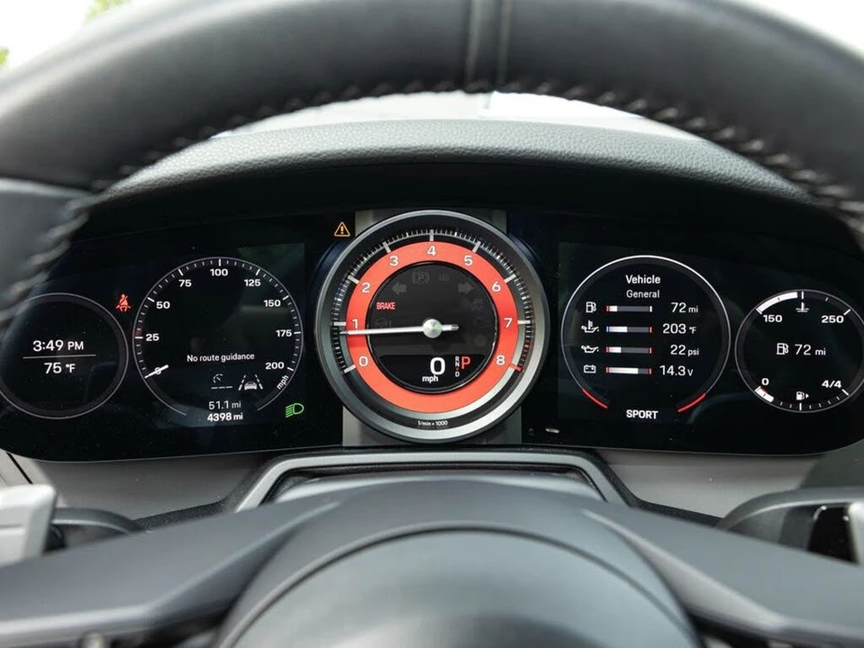 2024 Porsche 992 Carrera S - Image 28 of 31