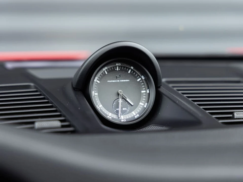 2024 Porsche 992 Carrera S - Image 17 of 31