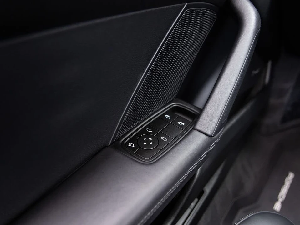 2024 Porsche 992 Carrera S - Image 22 of 31