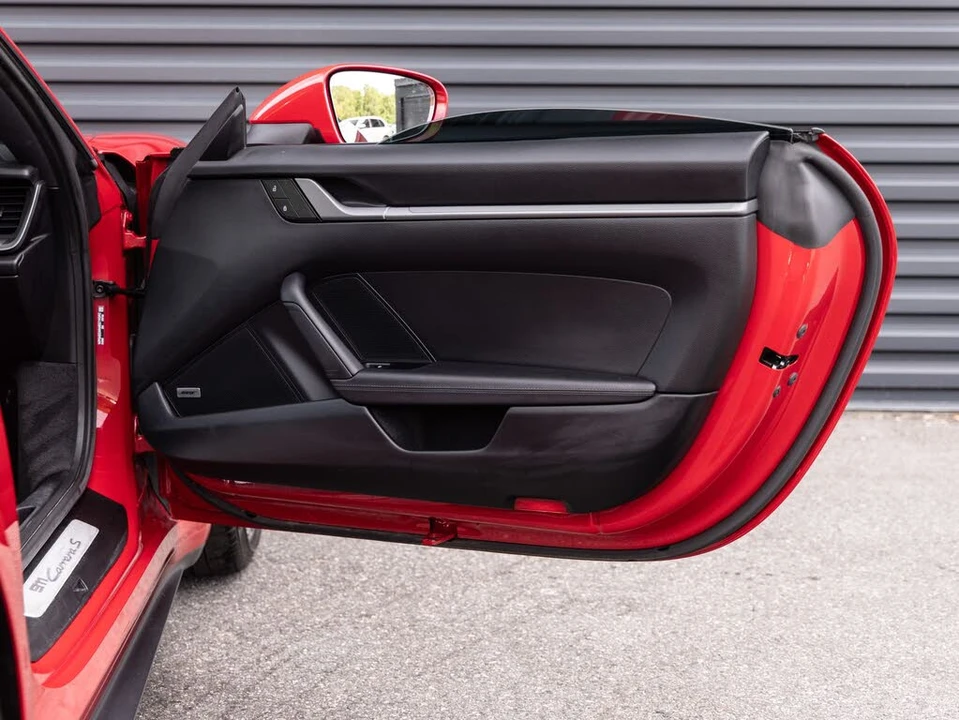 2024 Porsche 992 Carrera S - Image 29 of 31