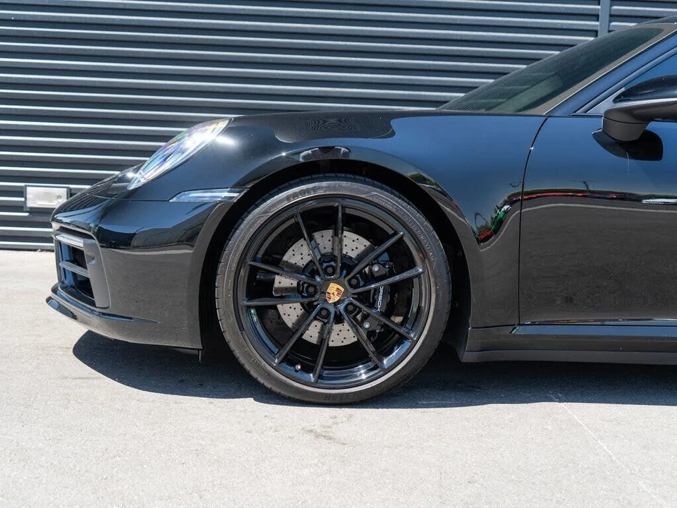 2024 Porsche 992 Carrera S - Image 12 of 31