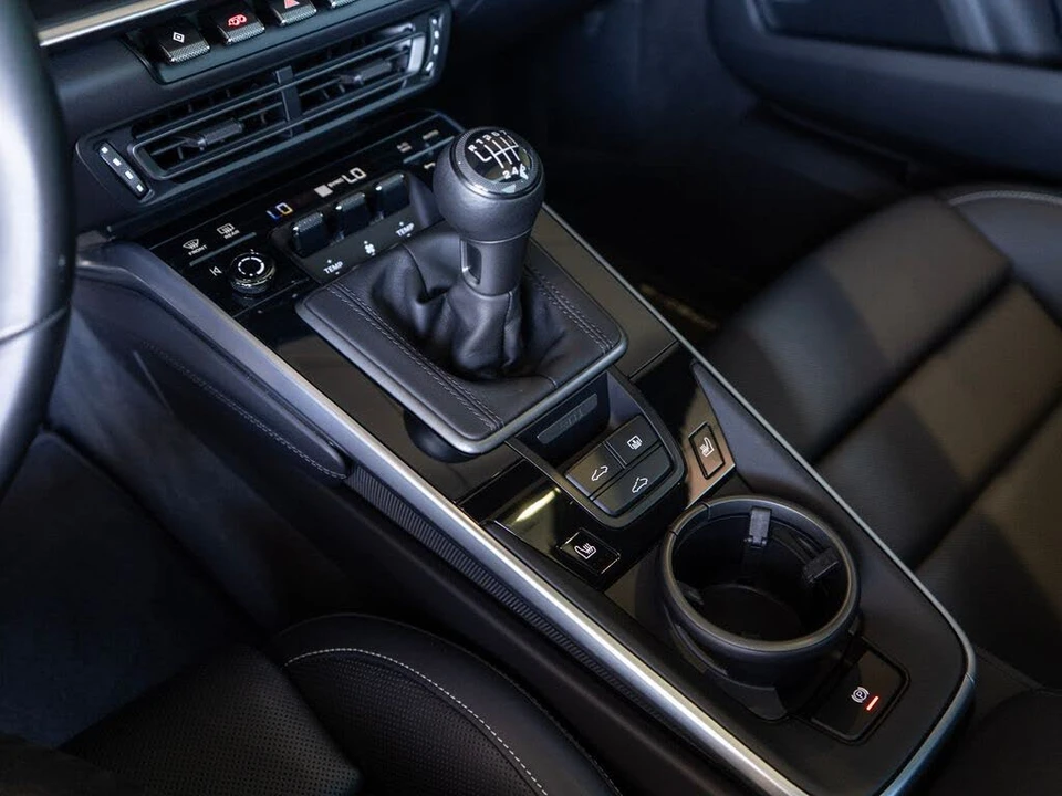 2024 Porsche 992 Carrera S - Image 24 of 31