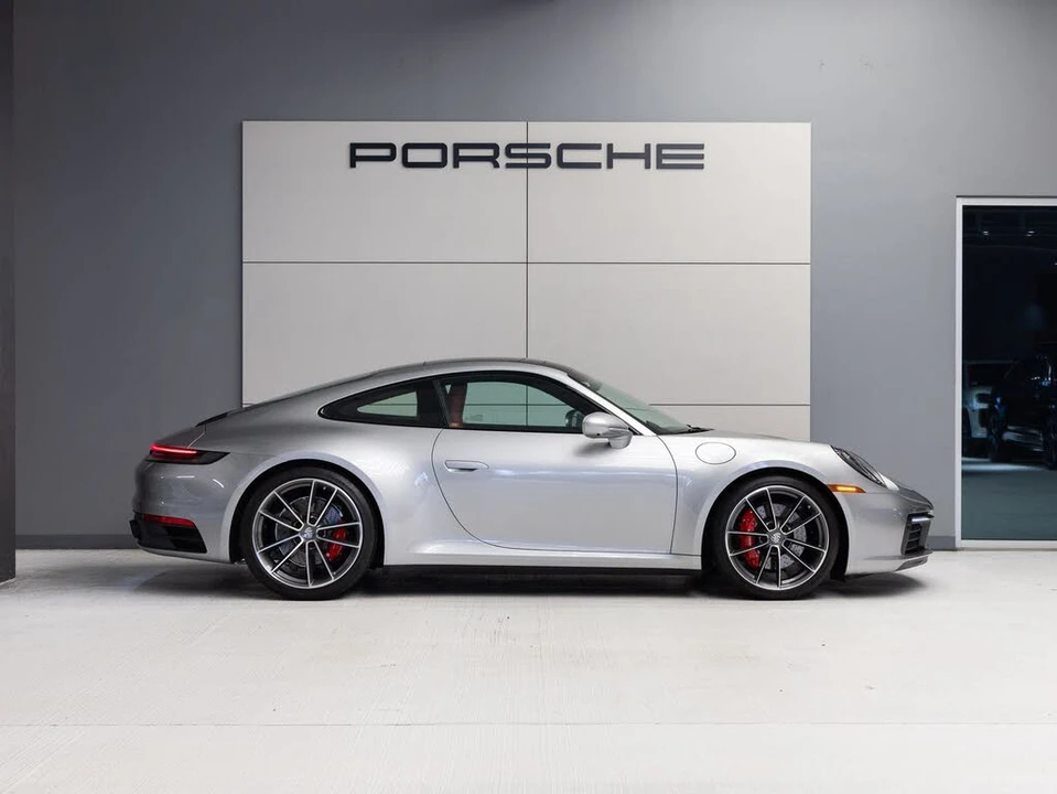 2024 Porsche 992 Carrera S - Image 8 of 31