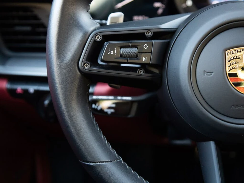 2024 Porsche 992 Carrera S - Image 15 of 31
