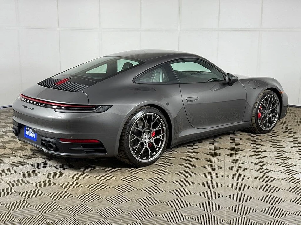 2024 Porsche 992 Carrera S - Image 8 of 31
