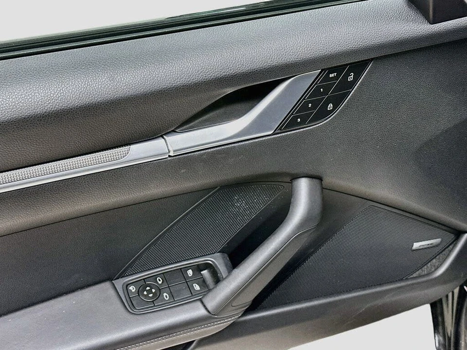 2024 Porsche 992 Carrera S - Image 19 of 31