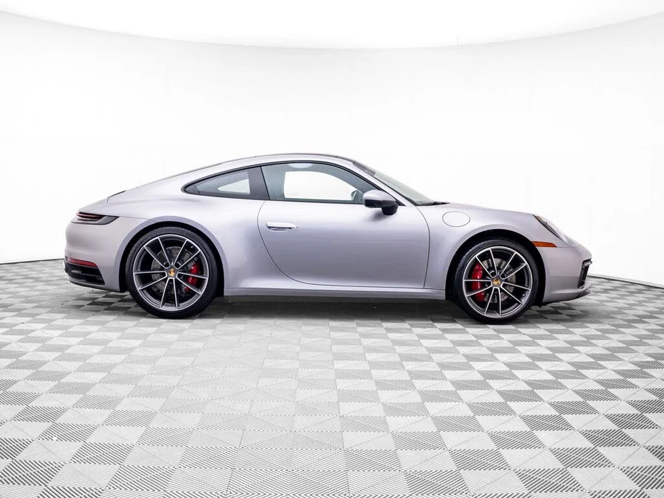 2024 Porsche 992 Carrera S - Image 7 of 31