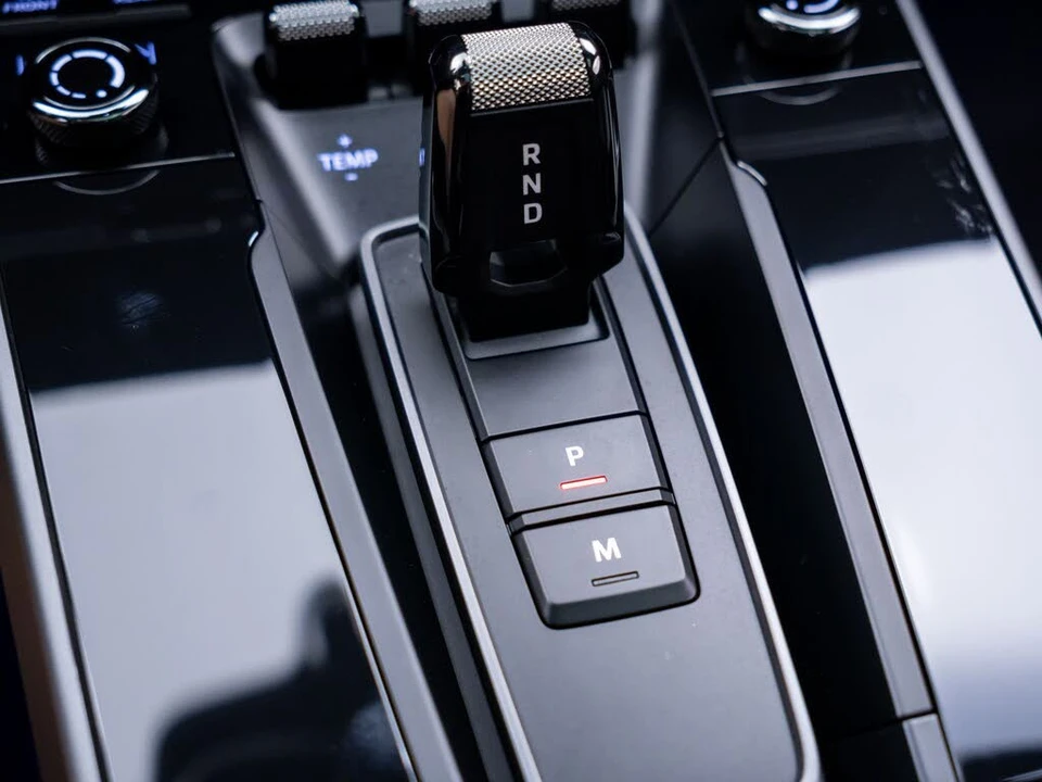 2024 Porsche 992 Carrera S - Image 27 of 31