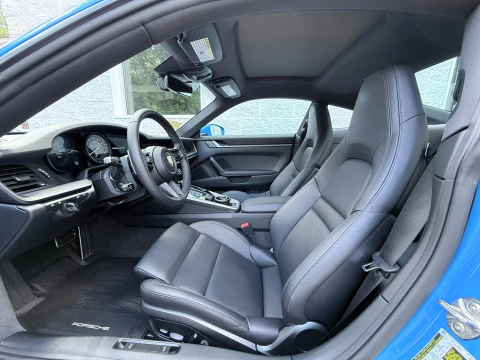 2024 Porsche 992 Carrera S - Image 12 of 31