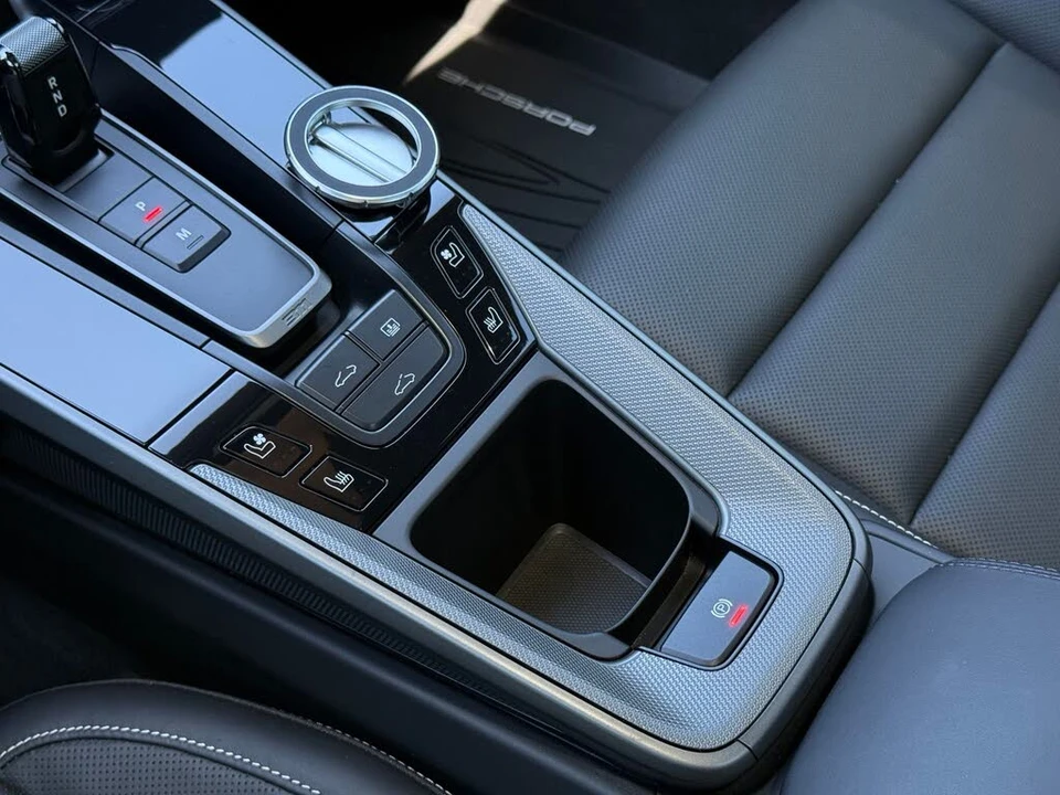 2024 Porsche 992 Carrera S - Image 24 of 31