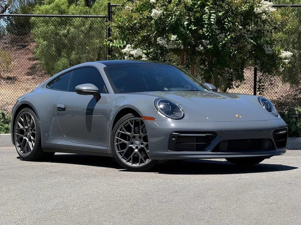 2024 Porsche 992 Carrera S - Image 9 of 31
