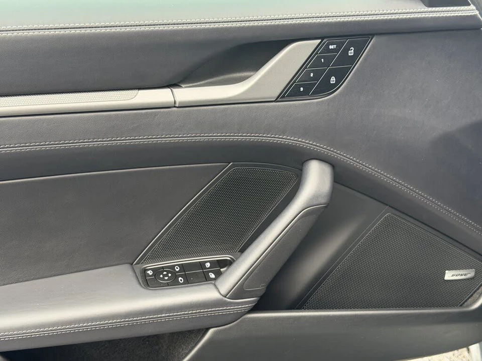 2024 Porsche 992 Carrera S - Image 19 of 31