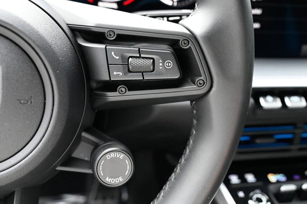 2024 Porsche 992 Carrera S - Image 28 of 31