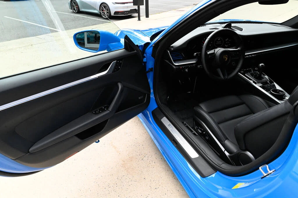 2024 Porsche 992 Carrera S - Image 15 of 31