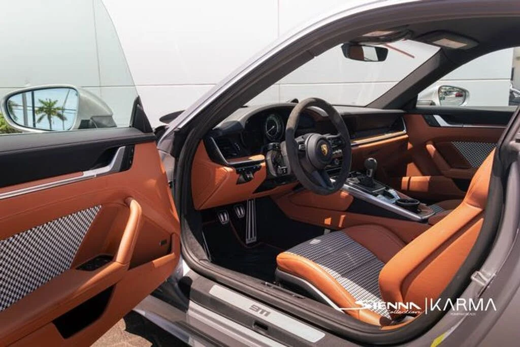 2024 Porsche 992 Carrera S - Image 10 of 31