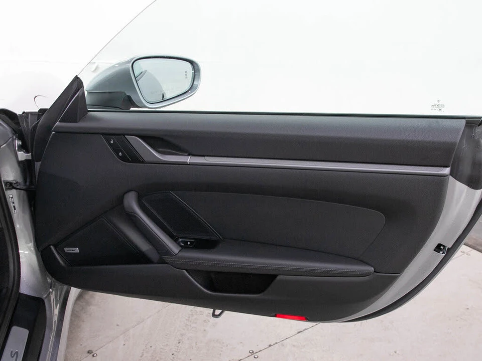 2024 Porsche 992 Carrera S - Image 9 of 31