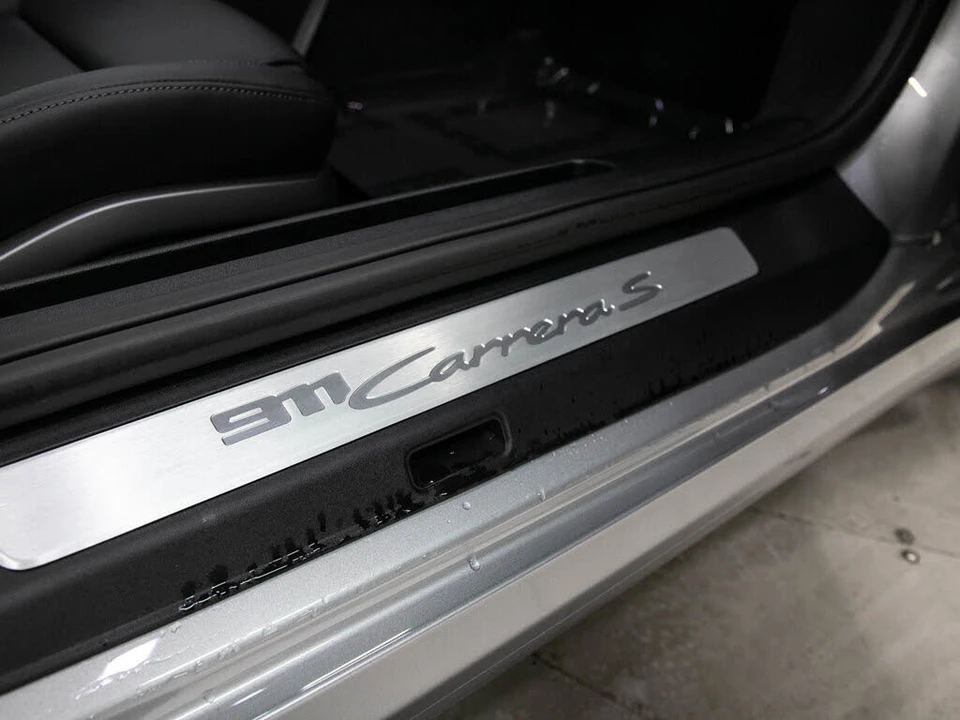 2024 Porsche 992 Carrera S - Image 11 of 31
