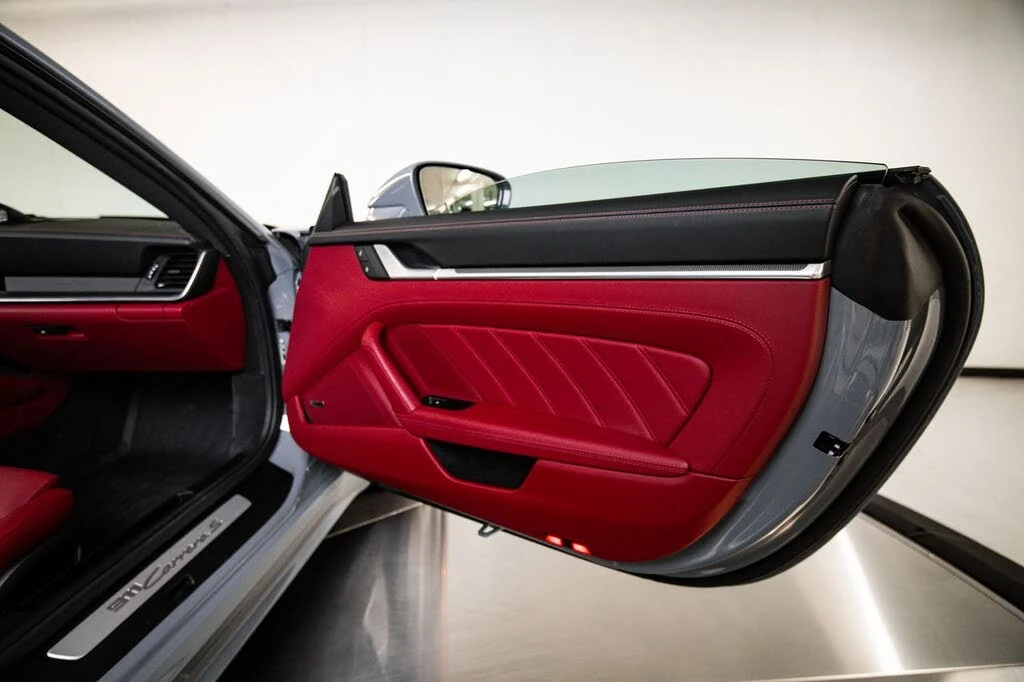 2024 Porsche 992 Carrera S - Image 27 of 30
