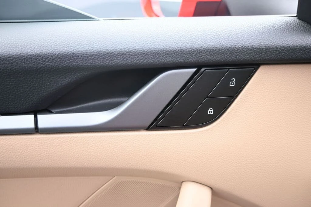 2024 Porsche 992 Carrera S - Image 11 of 31