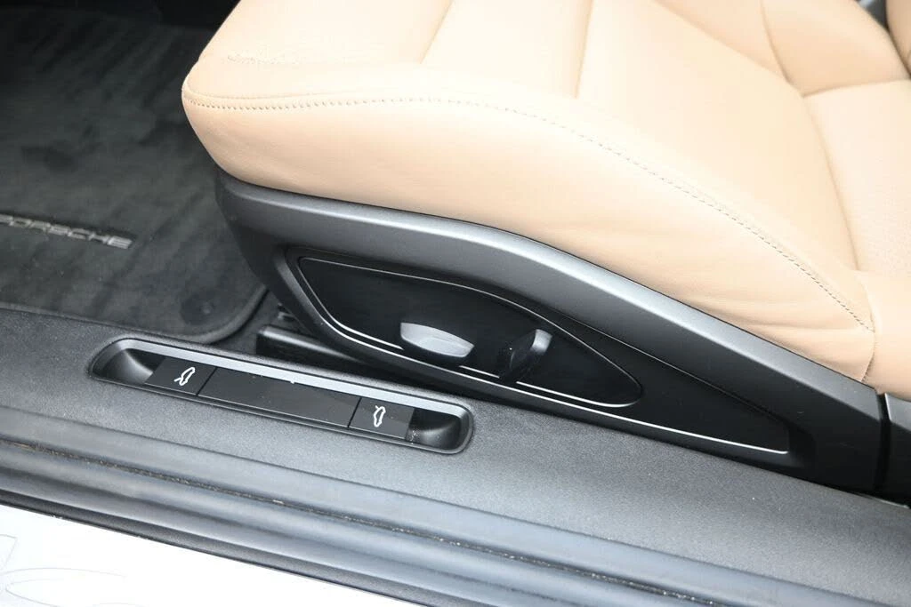 2024 Porsche 992 Carrera S - Image 13 of 31