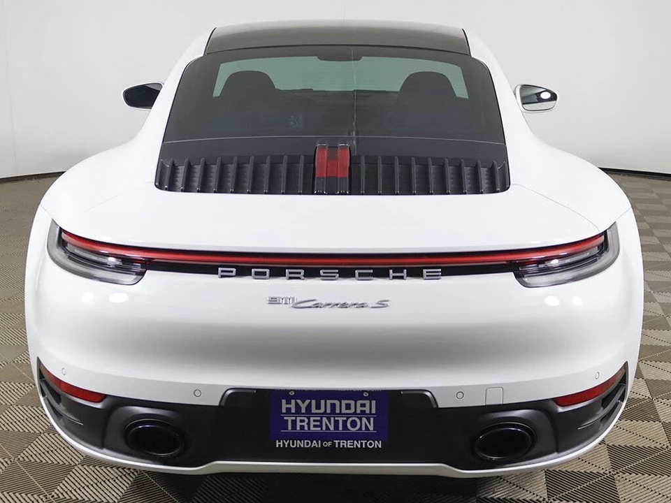 2024 Porsche 992 Carrera S - Image 10 of 31