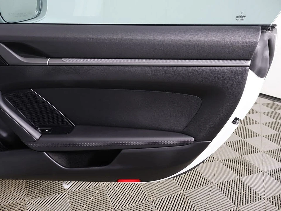 2024 Porsche 992 Carrera S - Image 18 of 31
