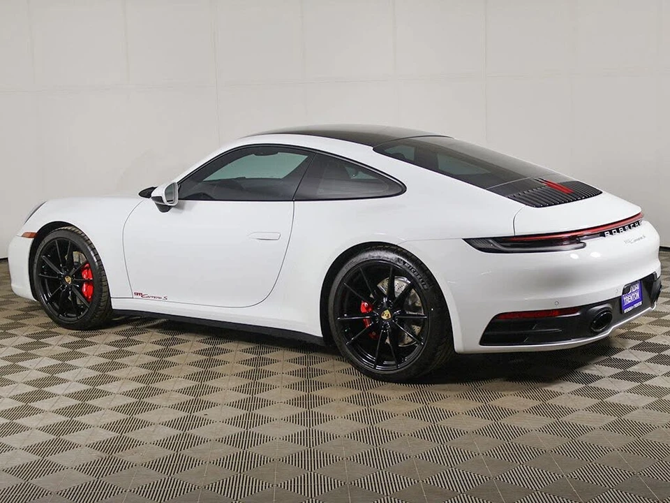 2024 Porsche 992 Carrera S - Image 7 of 31
