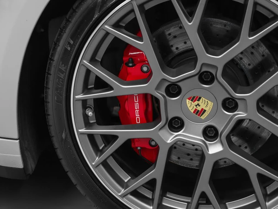 2024 Porsche 992 Carrera S - Image 18 of 31