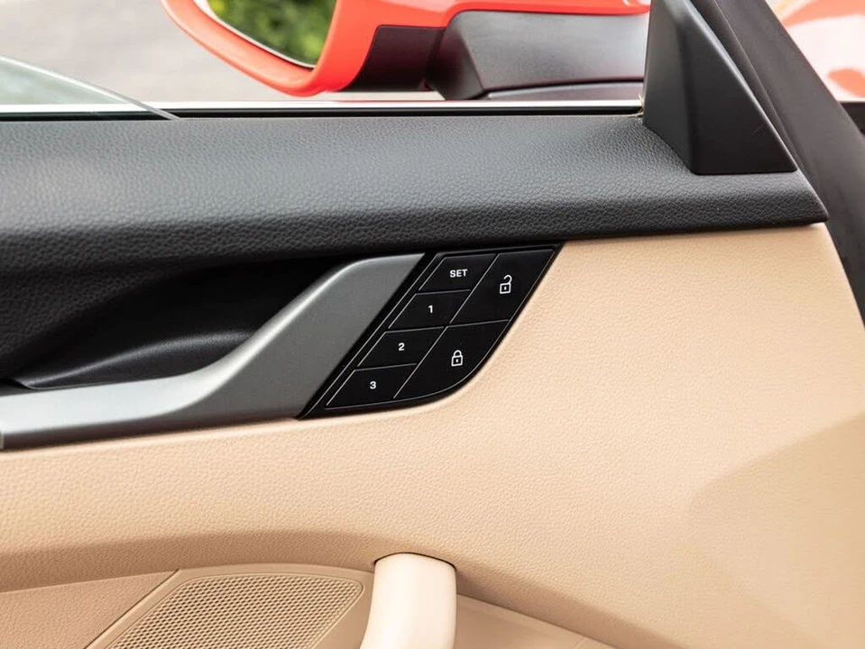 2024 Porsche 992 Carrera S - Image 19 of 31