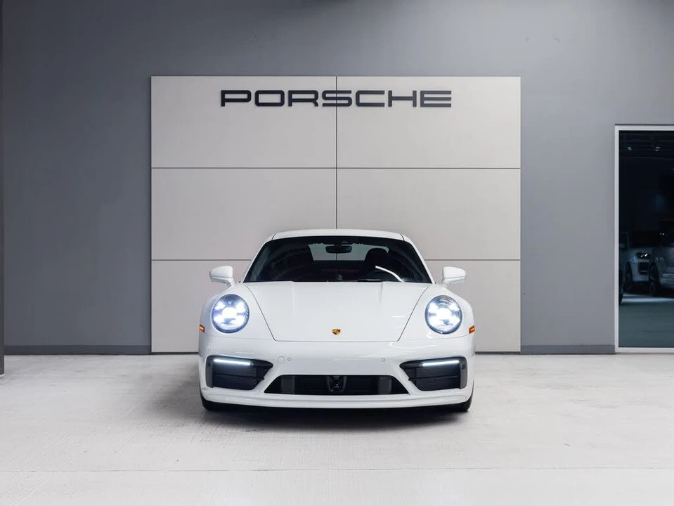 2024 Porsche 992 Carrera S - Image 10 of 31