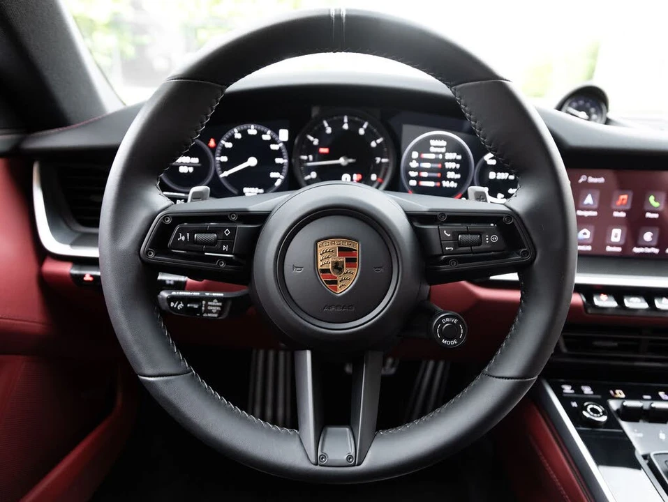 2024 Porsche 992 Carrera S - Image 13 of 31