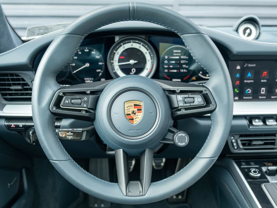 2024 Porsche 992 Carrera S - Image 27 of 31
