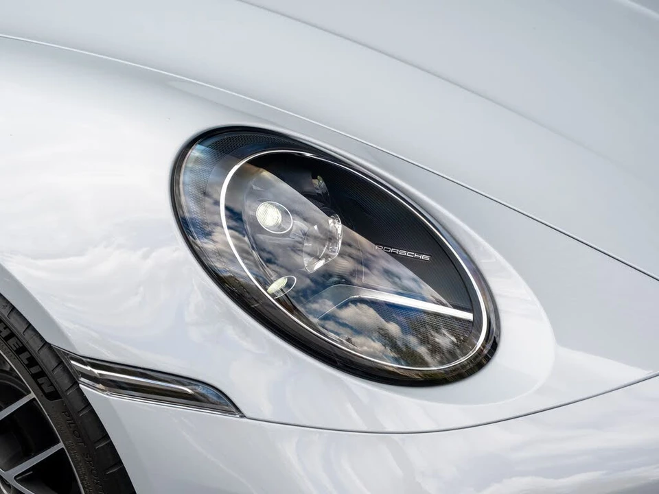 2024 Porsche 992 Carrera S - Image 16 of 31