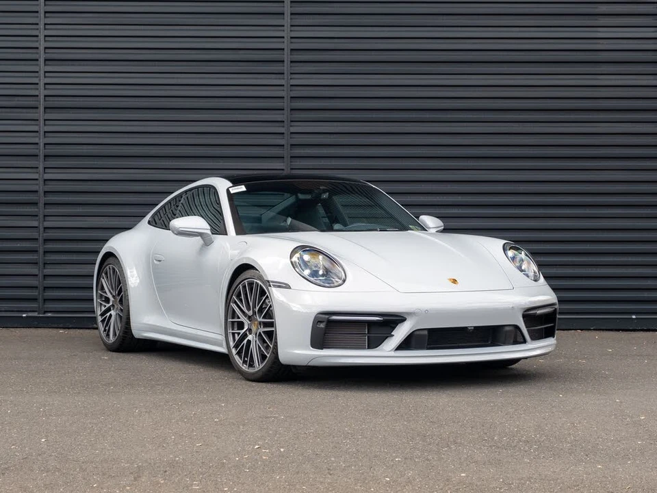 2024 Porsche 992 Carrera S - Image 10 of 31