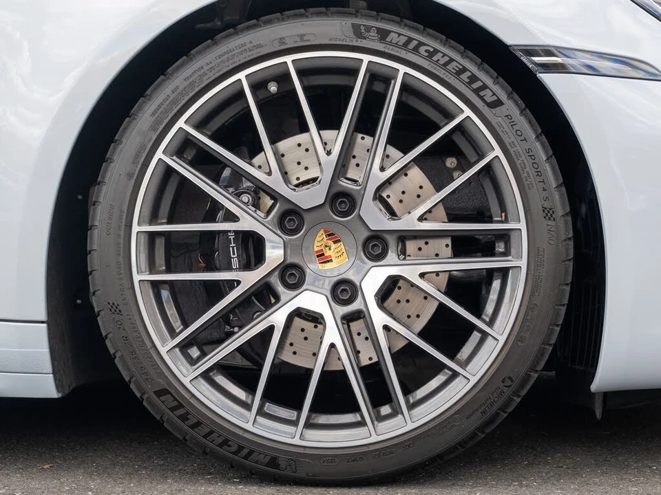 2024 Porsche 992 Carrera S - Image 15 of 31