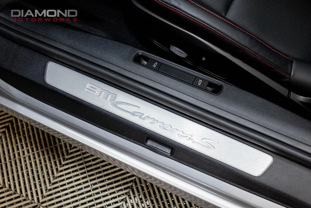 2024 Porsche 992 Carrera S - Image 19 of 31
