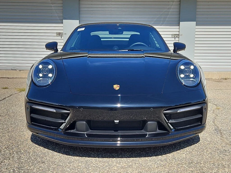 2024 Porsche 992 Carrera S - Image 10 of 31