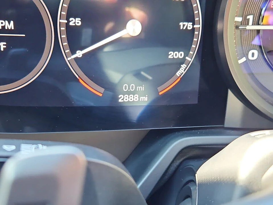 2024 Porsche 992 Carrera S - Image 13 of 31