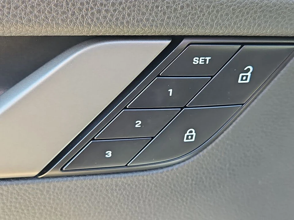 2024 Porsche 992 Carrera S - Image 23 of 31