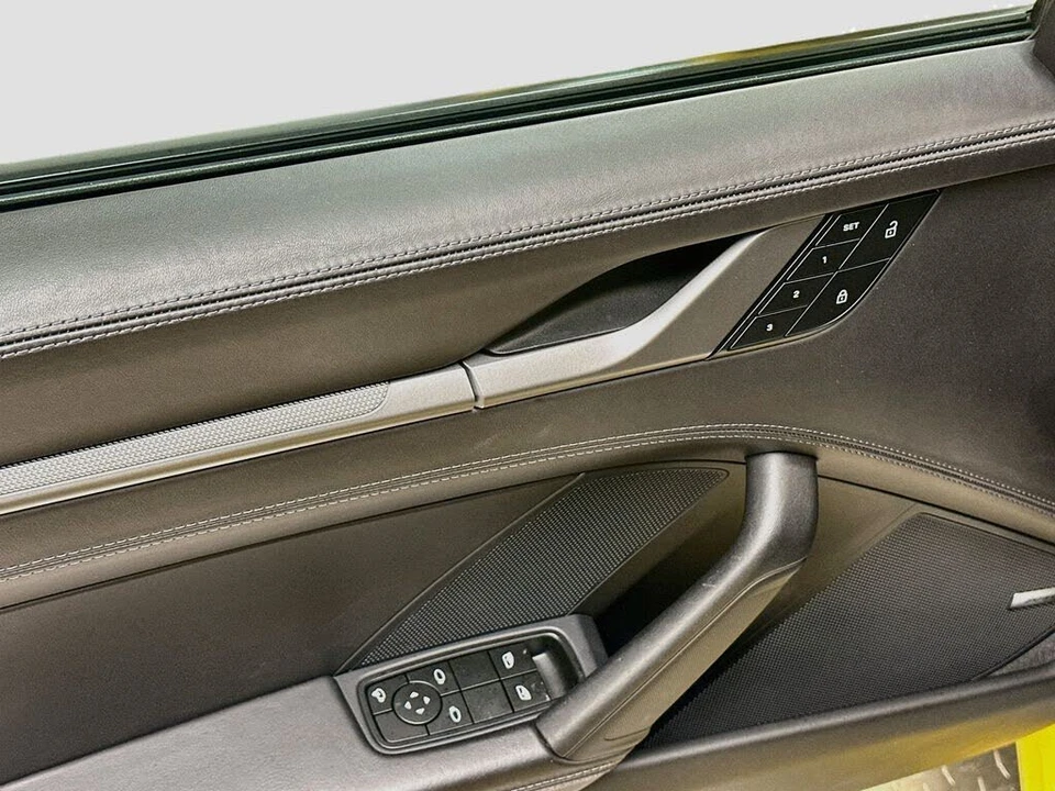 2024 Porsche 992 Carrera S - Image 19 of 31
