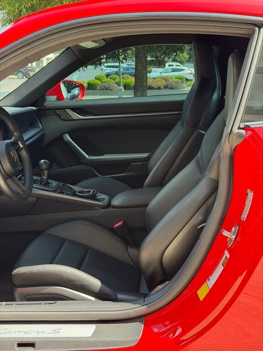2024 Porsche 992 Carrera S - Image 19 of 31