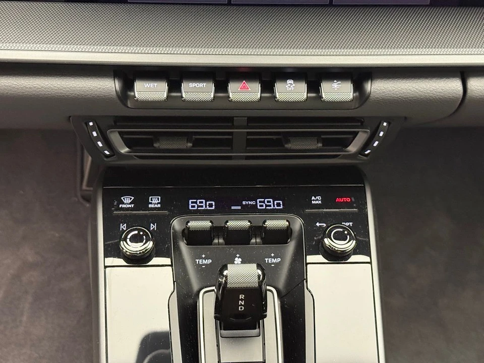 2024 Porsche 992 Carrera S - Image 17 of 31